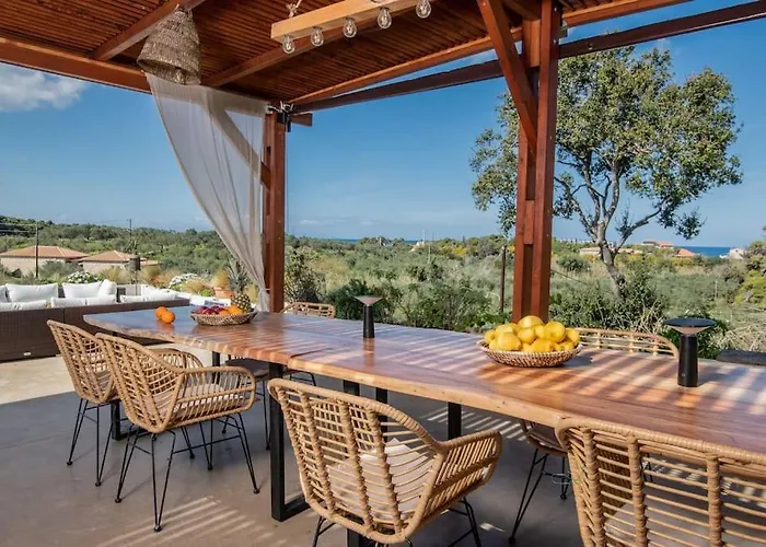 Lakka Hill House *