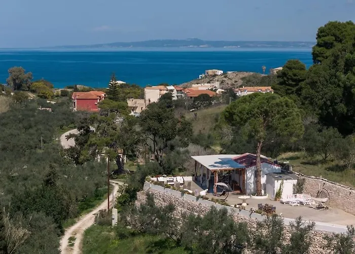 Lakka Hill House *